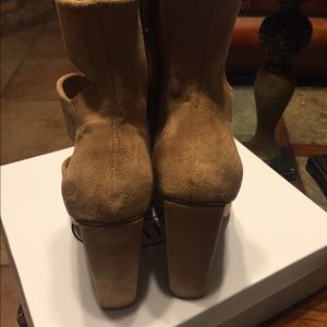 Steve Madden Tawnie Camel Heels